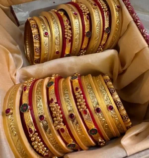 Rajputi Bur Dhalu Chura With Gold Polish Aanwla