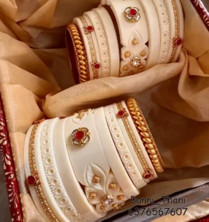 Acrylic Bur Dhalu Chura With Gold Polish Aanwla